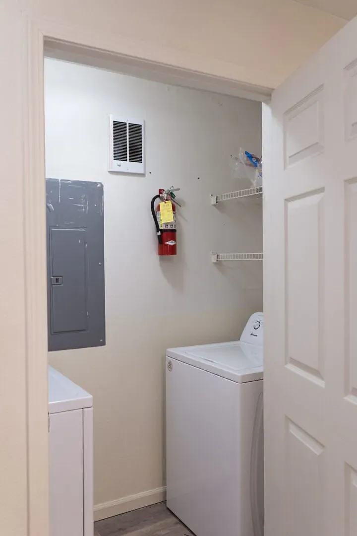 4 bed, $1,500 — Photo 3