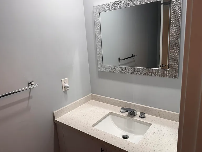 6936 SW 39th St #D203 — Photo 31