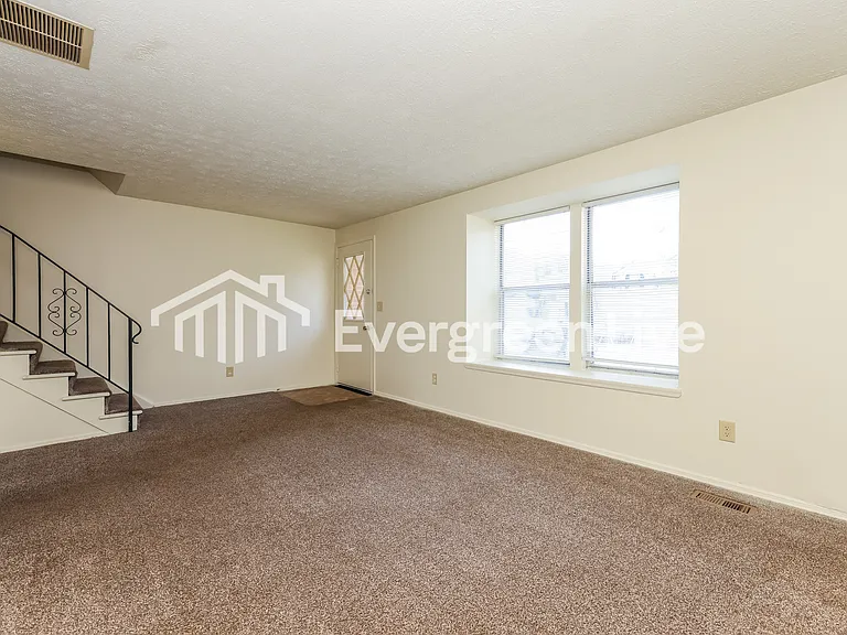 7787 Mount Hood Dr — Photo 5