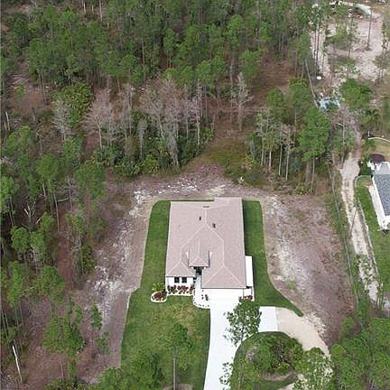 5th image of 2585 37th Ave NE