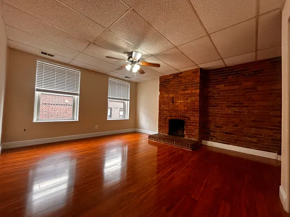 1 Saint Johns Pl #3, Pittsburgh, PA 15201