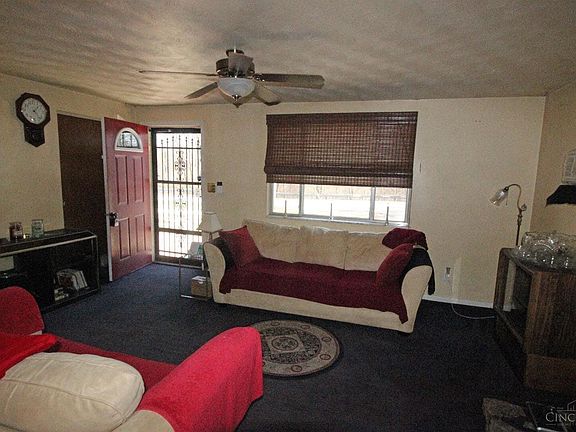 3rd image of 700 W Cherry St