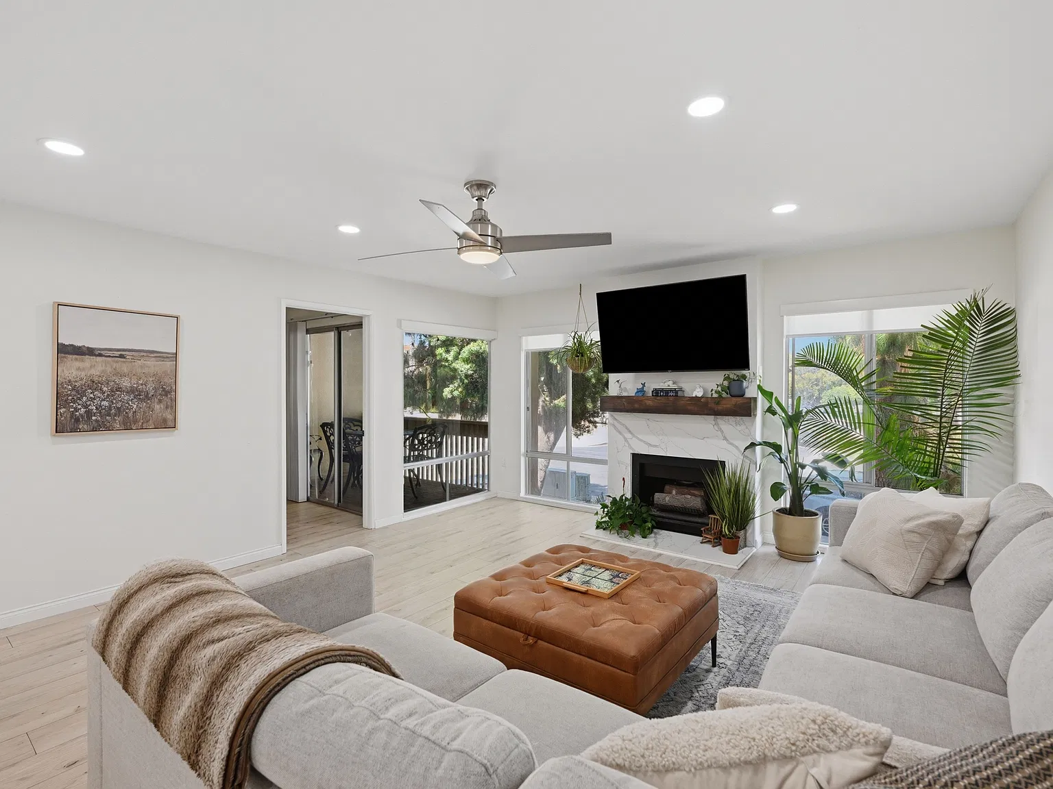 2 bed, 900 sqft, $4,500 — Photo 4