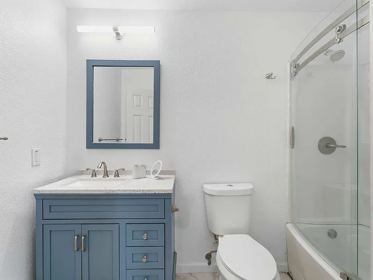 1039 Wood Brook Dr — Photo 24