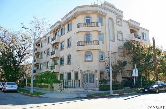 1st image of 11280 La Maida St Unit 101