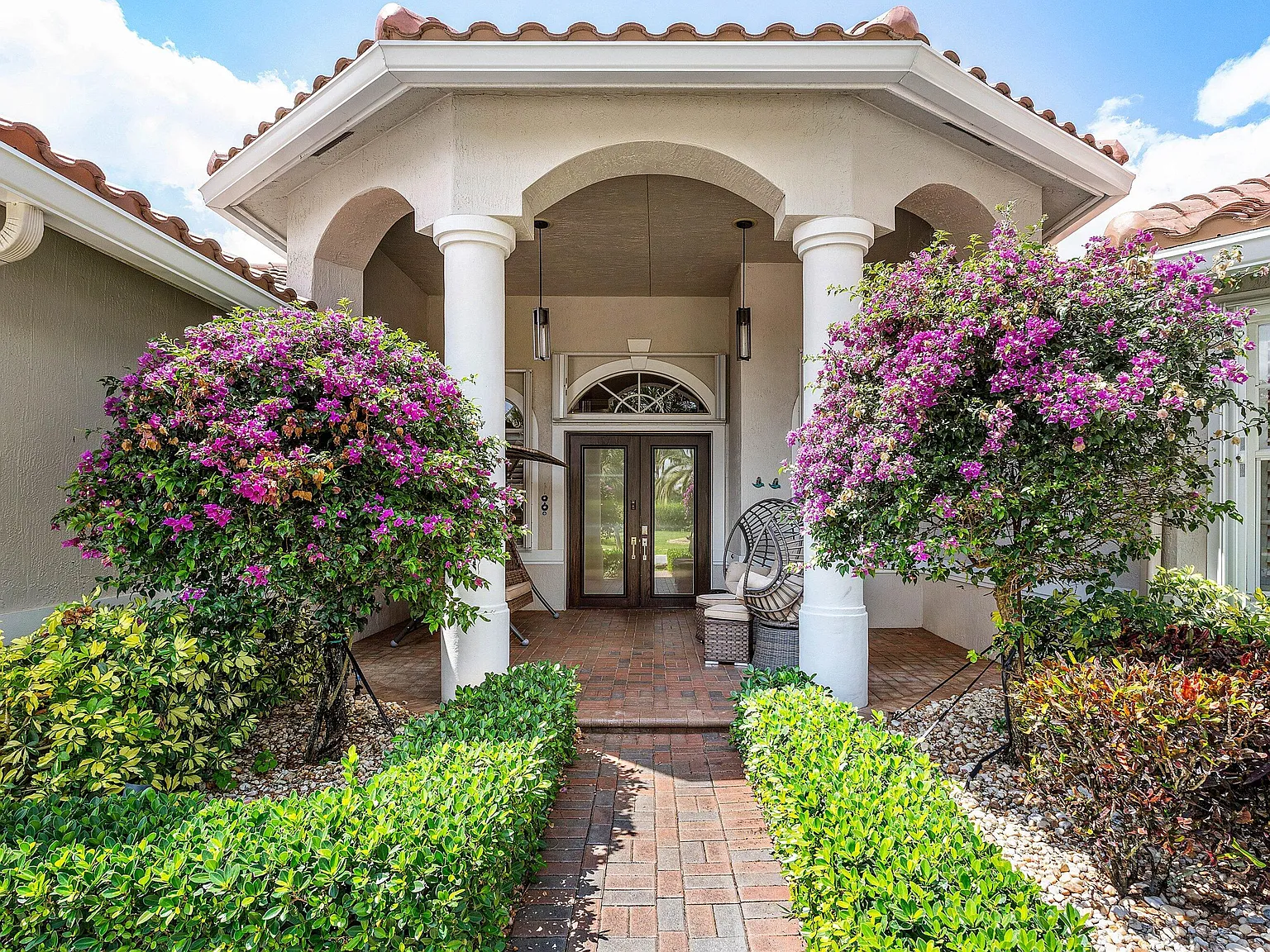 5 bed, 3.0 bath, 3117 sqft, $7,800 — Photo 2