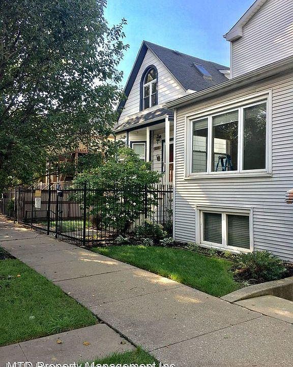 1st image of 3022 N Oakley Ave APT 2