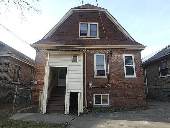 3rd image of 8223 S Dorchester Ave