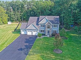 11 Sandy Rock Way, Halfmoon, NY 12065
