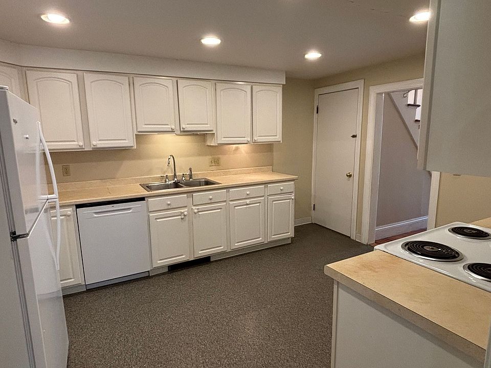 1st image of 78 Linden St