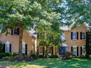 3505 Curtice Farm Dr, Fairfax, VA 22033