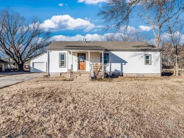 652 E Main St, Mulvane, KS 67110