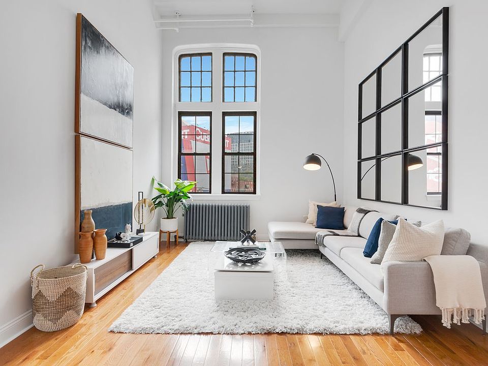 1st image of 555 Washington Ave APT 2J