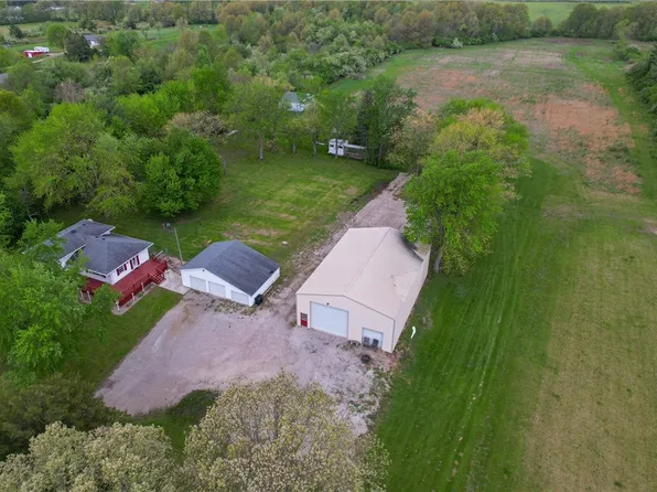 21398 Henning Rd, Danville, IL 61834