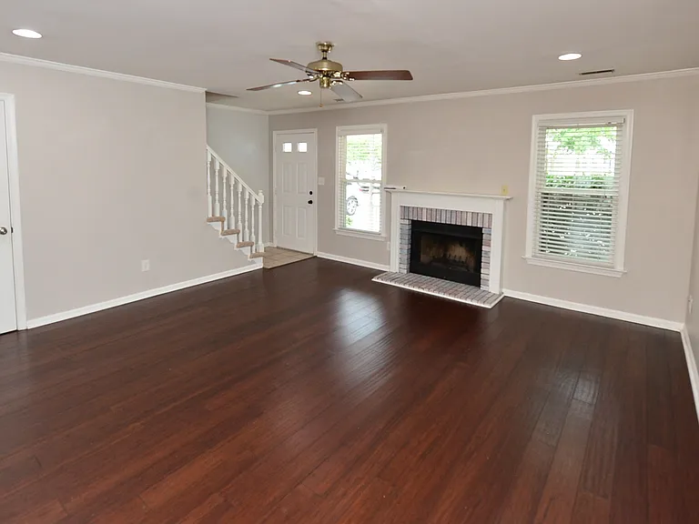 534 Pine Tops Ct — Photo 4