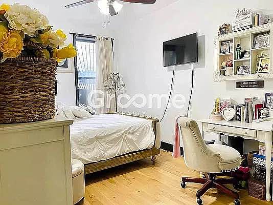 5th image of 872 E 39th St #1