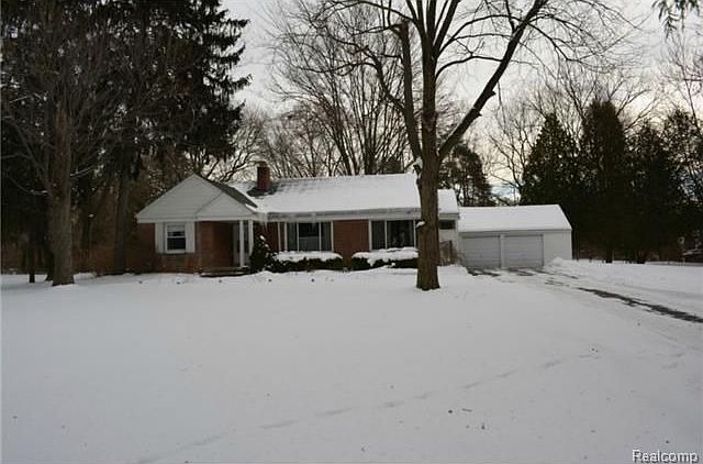 1st image of 24500 Lois Ln