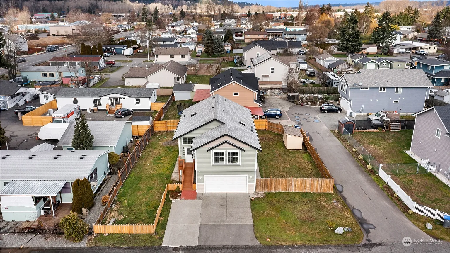 207 7th Avenue N photo 1