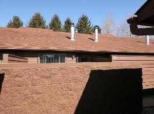23 Evergreen Sq, Savoy, IL