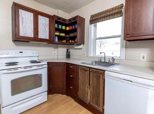 1661 Hawthorne Ave, Waterloo, IA 50702