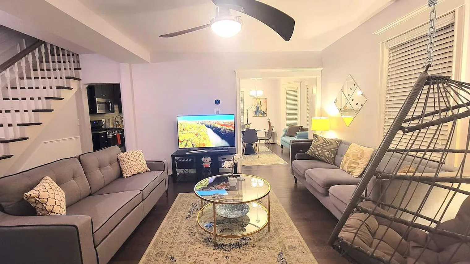 3 bed, 1.5 bath, $6,084 — Photo 1