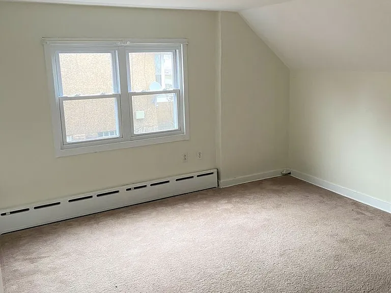 4908 Lougean Ave — Photo 10