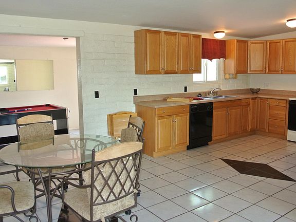 2nd image of 3028 W Bartlett Pl