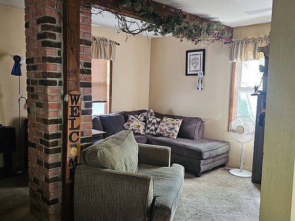 3rd image of 1121 Sumner Ave