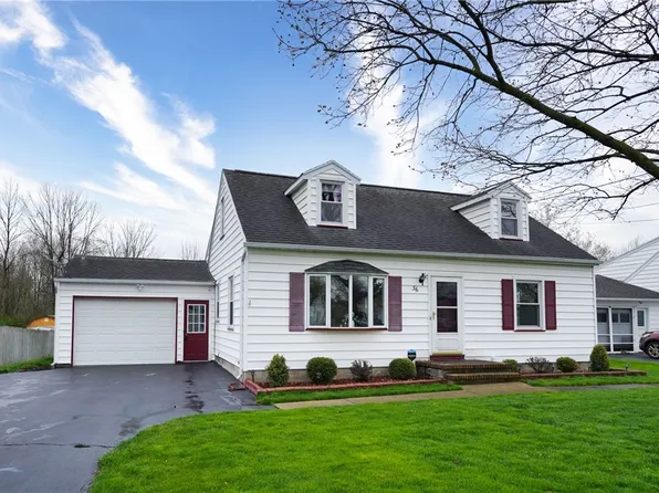36 Ridgefield Dr, Churchville, NY 14428