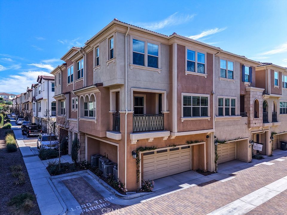 1st image of 608 White Oaks