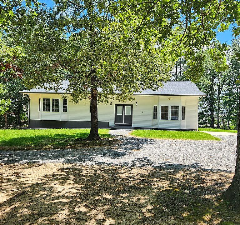 1st image of 808 County Road 468