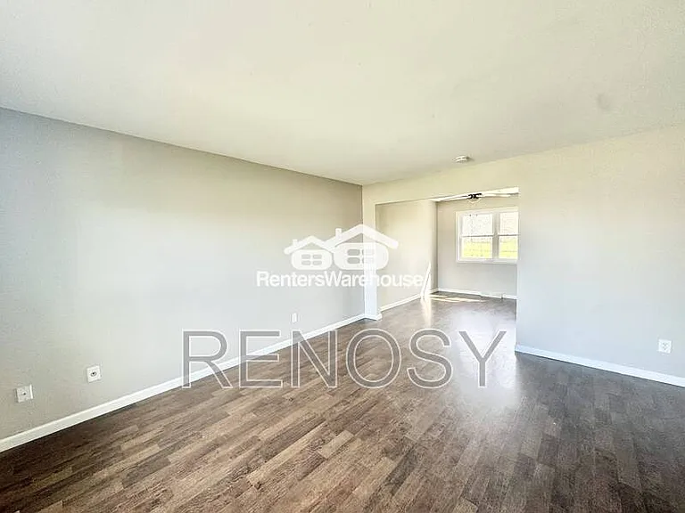 4924 Madison Ave — Photo 8