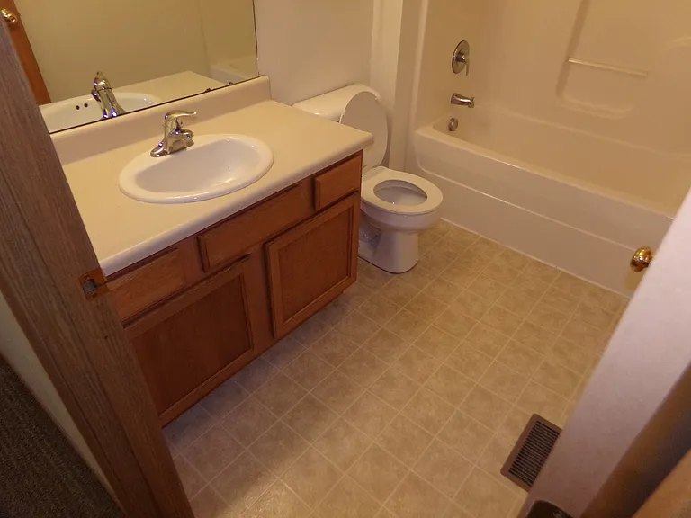 108 Brookside Dr — Photo 10