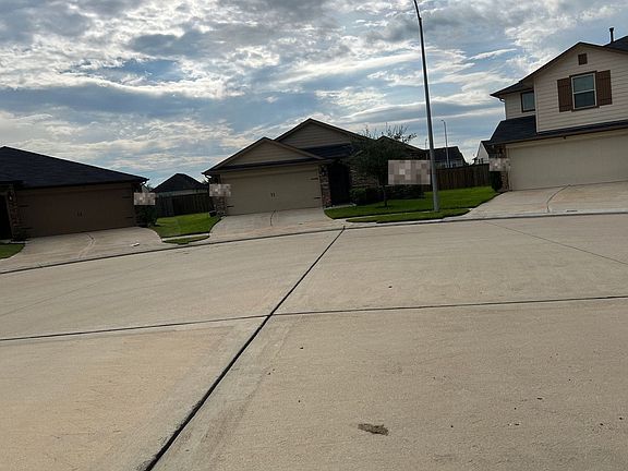4th image of 2710 Bergen Bay Ln