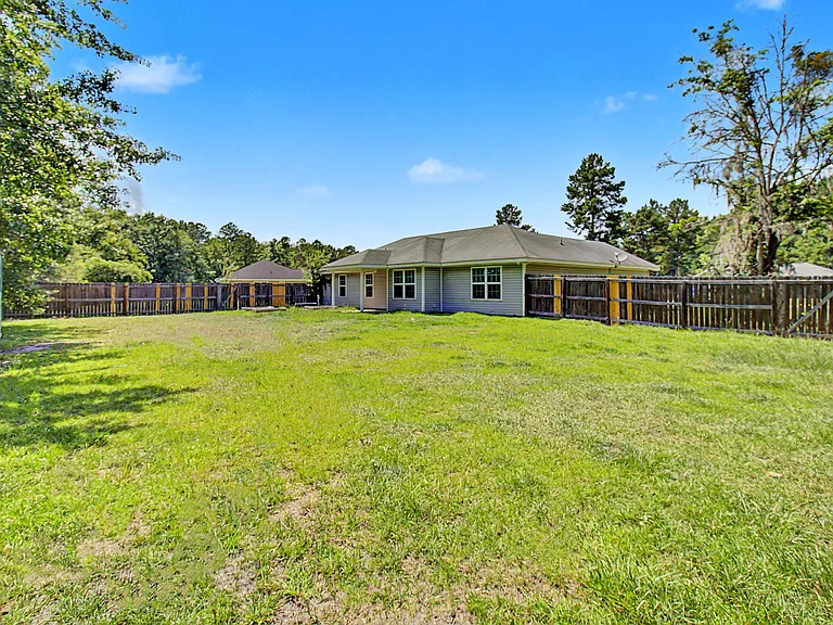 115 SE Cutters Gap — Photo 34