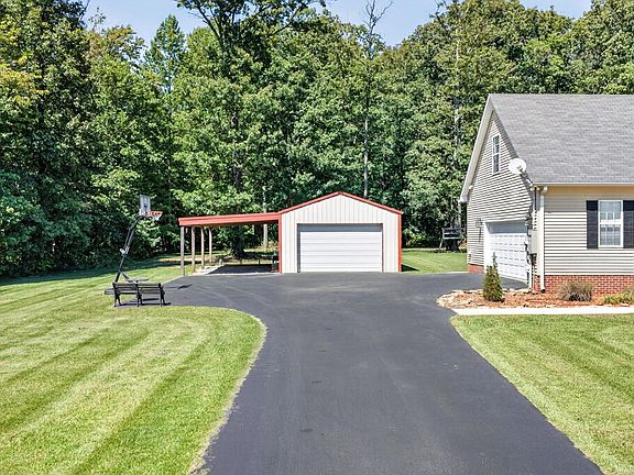 3rd image of 990 Brotherton Dr