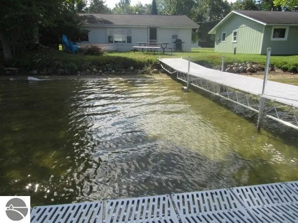 345 S Sleeper Dr, Lincoln, MI 48742