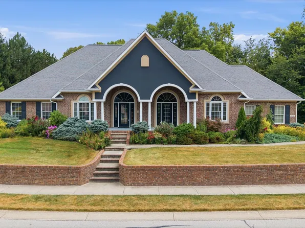 677 Foxboro Dr, Avon, IN 46123