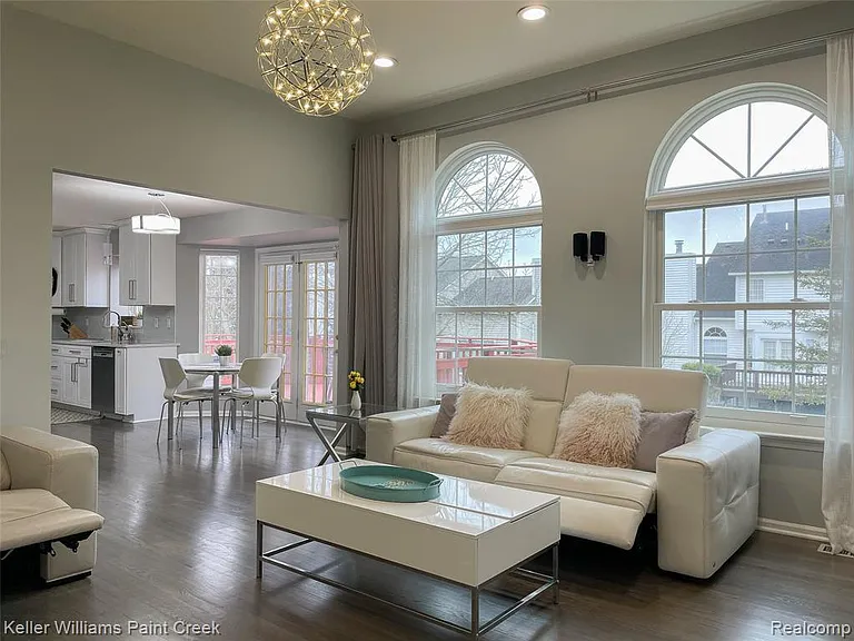 4927 Ravine Ct — Photo 9