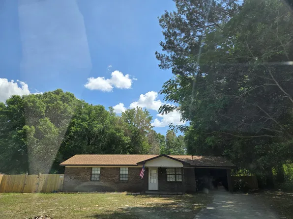 215 Aza Pl, Crestview, FL 32539