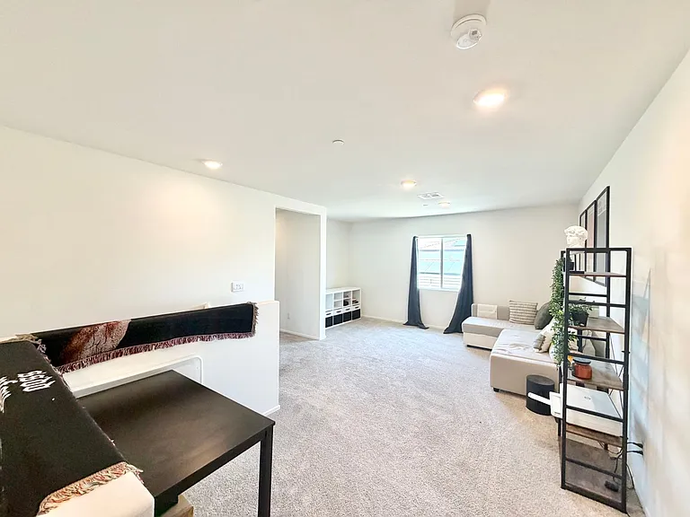 30607 Cyclone Ave — Photo 18