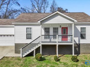 826 Barnes St, Albertville, AL 35950