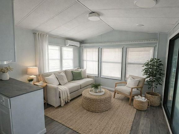 3rd image of 130 S Suncoast Blvd #483