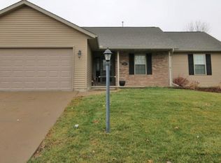 820 Simon St, Washington, IL 61571