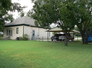908 E Pearl St, Stephenville, TX 76401
