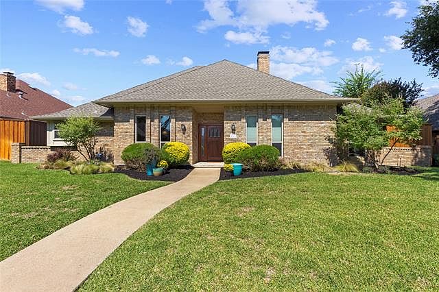 1st image of 2221 Cardinal Dr
