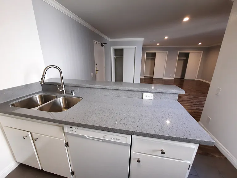 7523 Hollywood Blvd — Photo 24