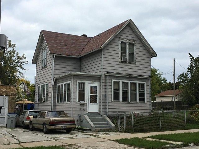 1st image of 308 E Lloyd St