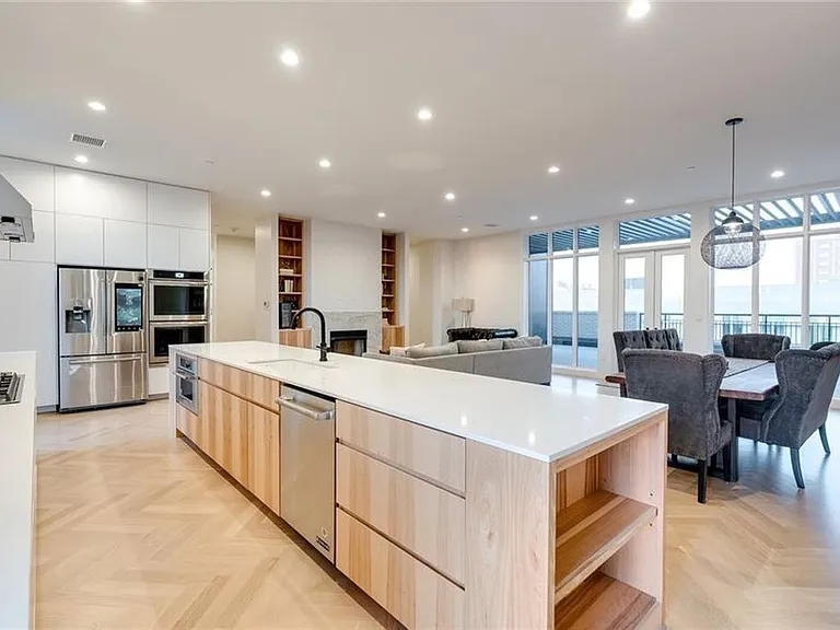 701 N Hudson Ave #500 — Photo 10