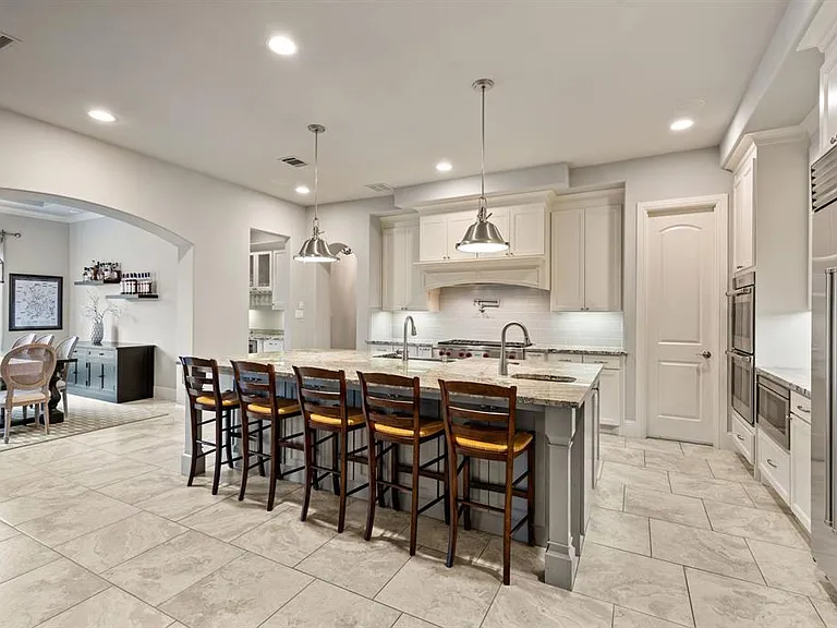 908 Lake Carillon Ln — Photo 12